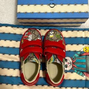 Gucci kids shoe